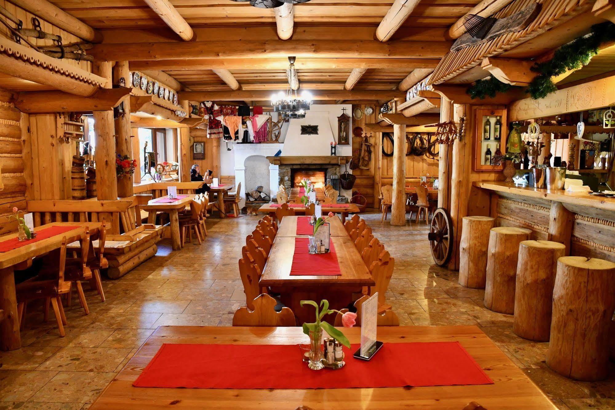 Sova Hotel&Restaurant Zdiar Exterior photo